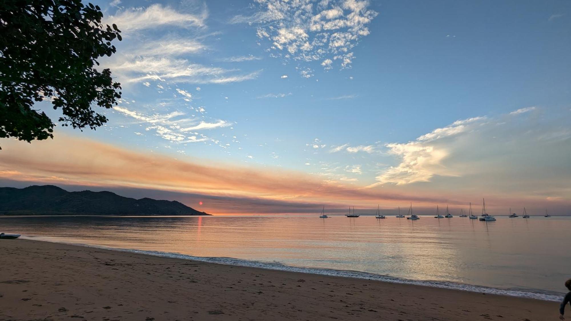 เซลส์ออนฮอร์สชูว Aparthotel Horseshoe Bay ภายนอก รูปภาพ
